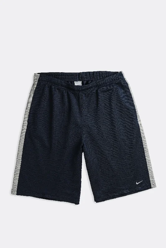 Vintage Nike Shorts - L